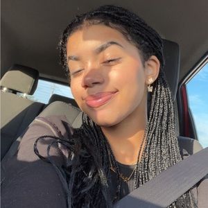 Meet your Posher, Gabriella